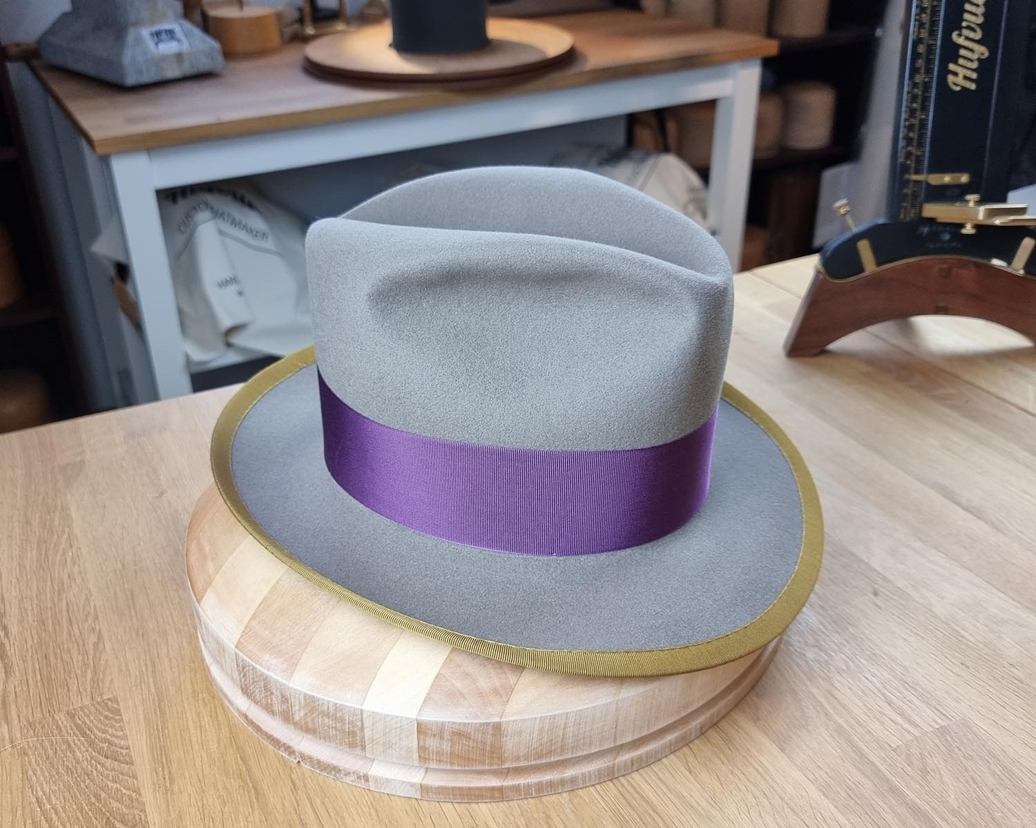 OLAV FEDORA | STONE | RABBIT & HARE DELUXE FELT | SIZE 60, US 7 1/2