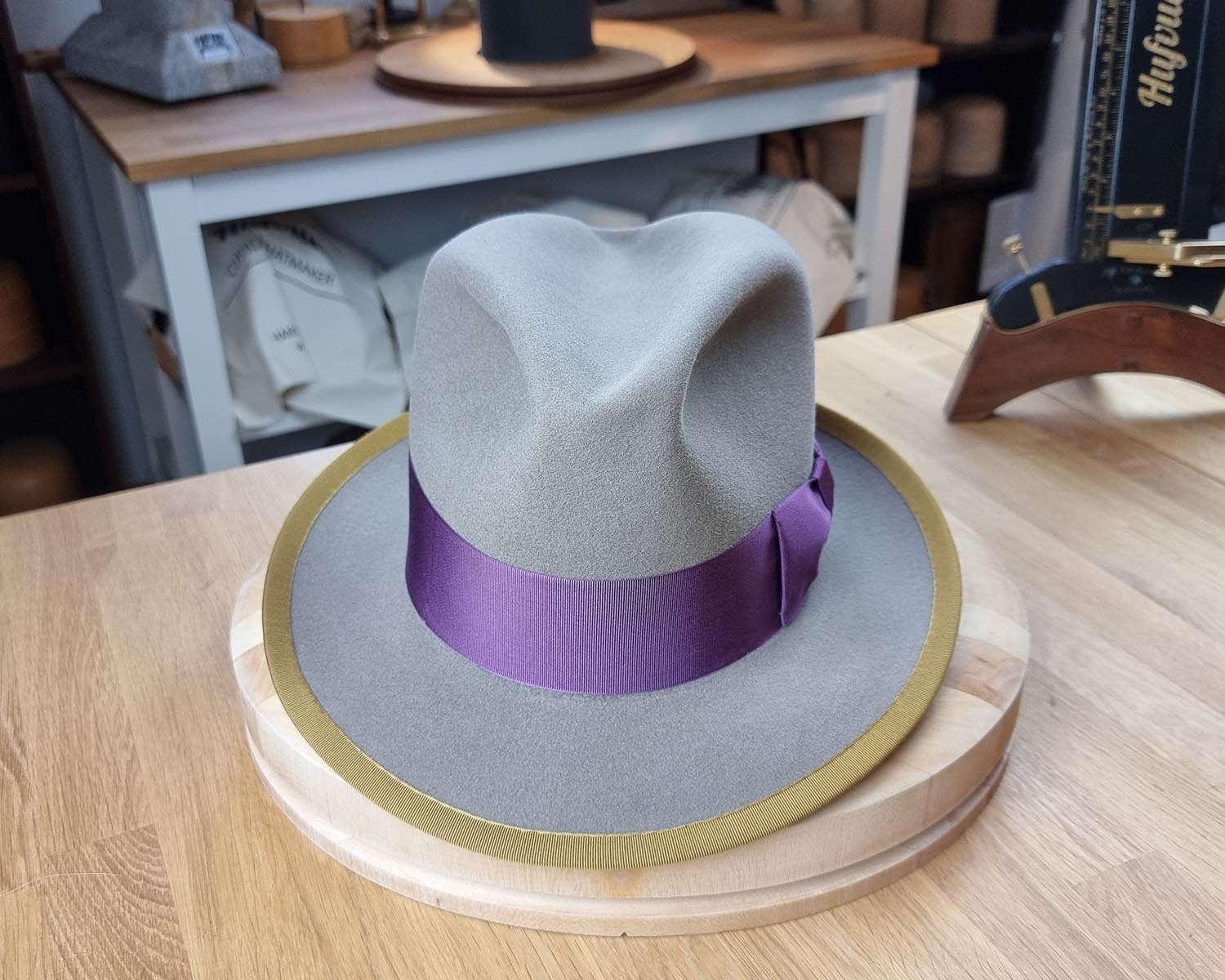 OLAV FEDORA | STONE | RABBIT & HARE DELUXE FELT | SIZE 60, US 7 1/2