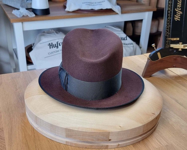 OLAV FEDORA | DARK BROWN RUST | RABBIT & HARE DELUXE BLEND | SIZE 58, US 7 1/4