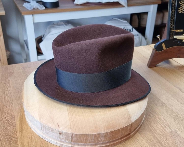 OLAV FEDORA | DARK BROWN RUST | RABBIT & HARE DELUXE BLEND | SIZE 58, US 7 1/4