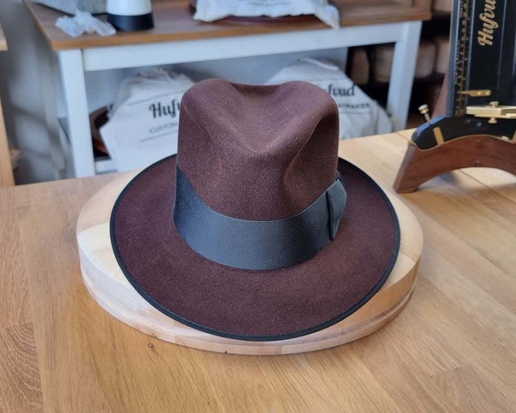 OLAV FEDORA | DARK BROWN RUST | RABBIT & HARE DELUXE BLEND | SIZE 58, US 7 1/4