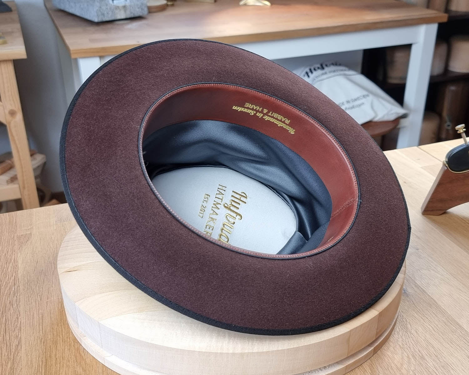 OLAV FEDORA | DARK BROWN RUST | RABBIT & HARE DELUXE BLEND | SIZE 58, US 7 1/4