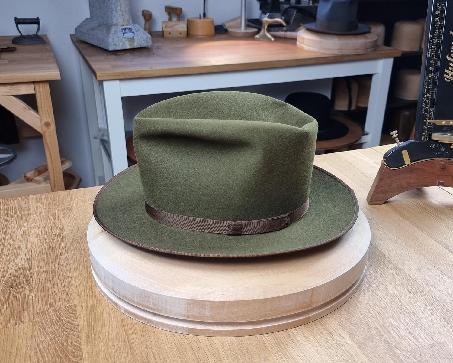 NEW STYLE | MOSS GREEN | 100X BEAVER | SIZE 59, US 7 3/8