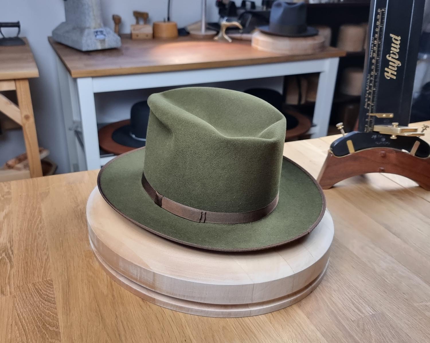 NEW STYLE | MOSS GREEN | 100X BEAVER | SIZE 59, US 7 3/8