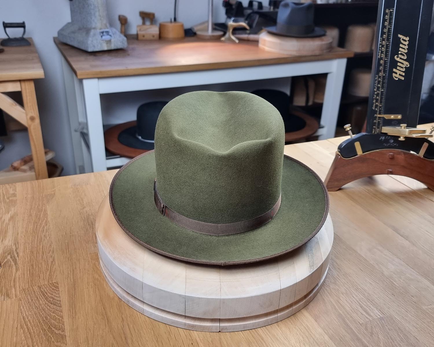 NEW STYLE | MOSS GREEN | 100X BEAVER | SIZE 59, US 7 3/8