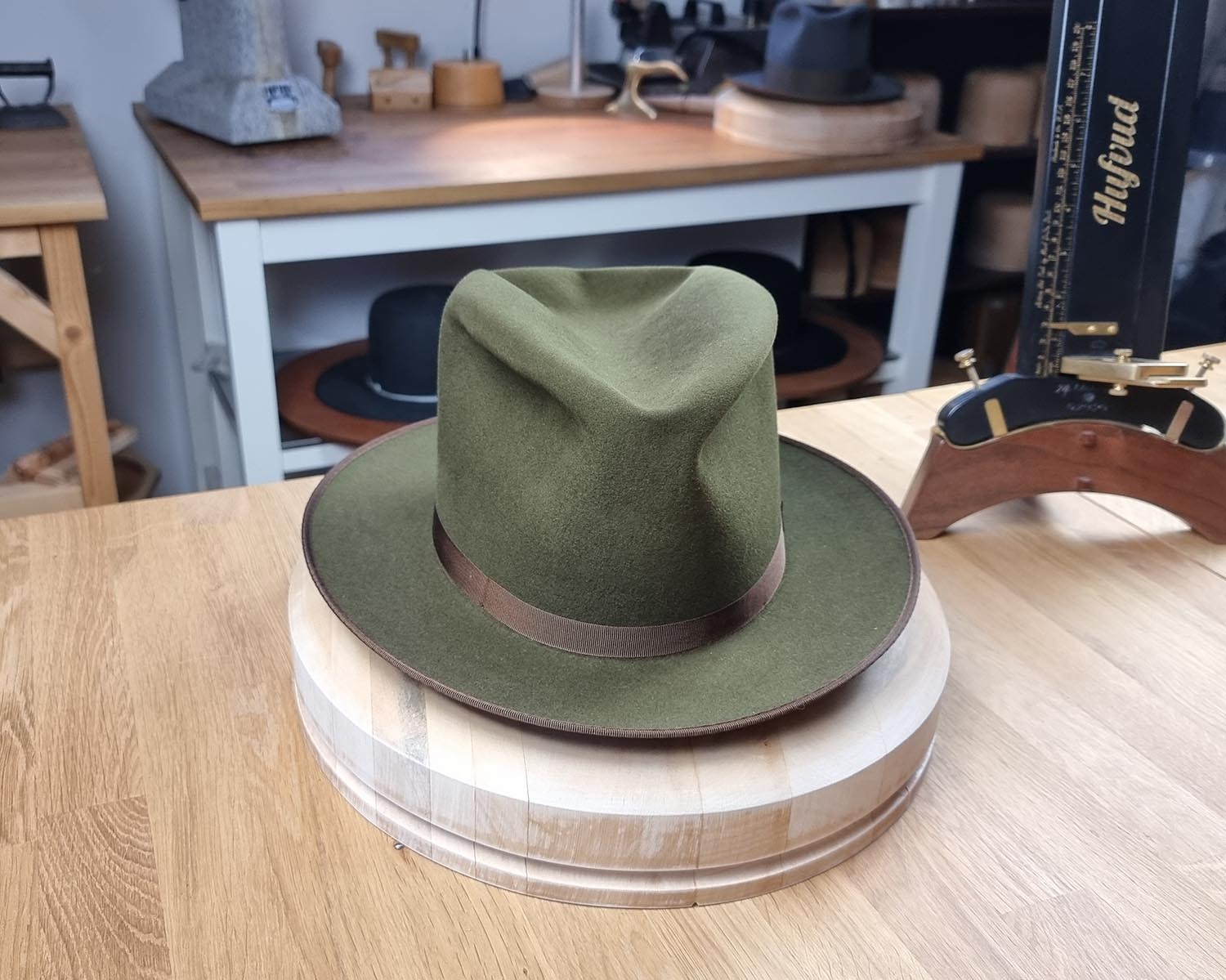 NEW STYLE | MOSS GREEN | 100X BEAVER | SIZE 59, US 7 3/8