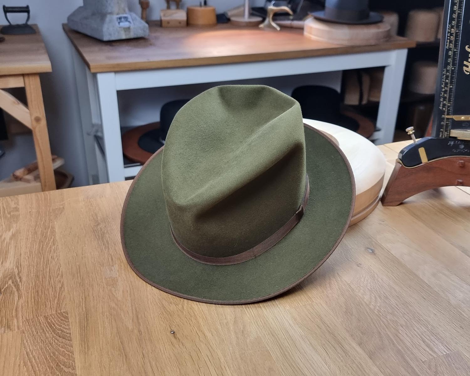 NEW STYLE | MOSS GREEN | 100X BEAVER | SIZE 59, US 7 3/8