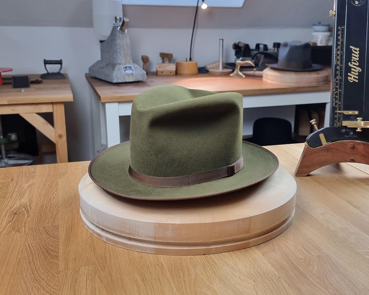 NEW STYLE | MOSS GREEN | 100X BEAVER | SIZE 59, US 7 3/8