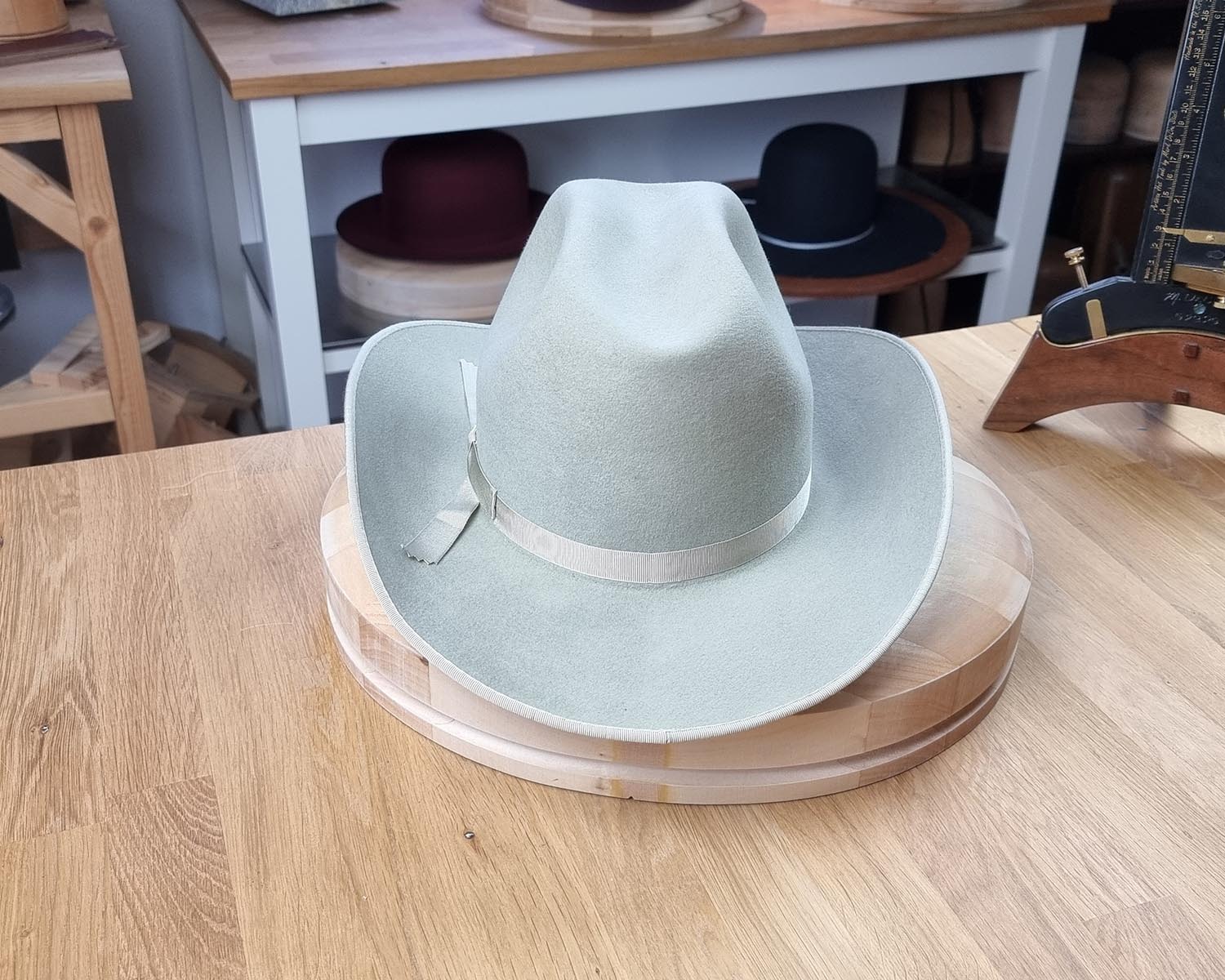 WESTERN RESTORATION | 4X BEAVER BLEND | SILVERBELLY | SIZE 56, US 7