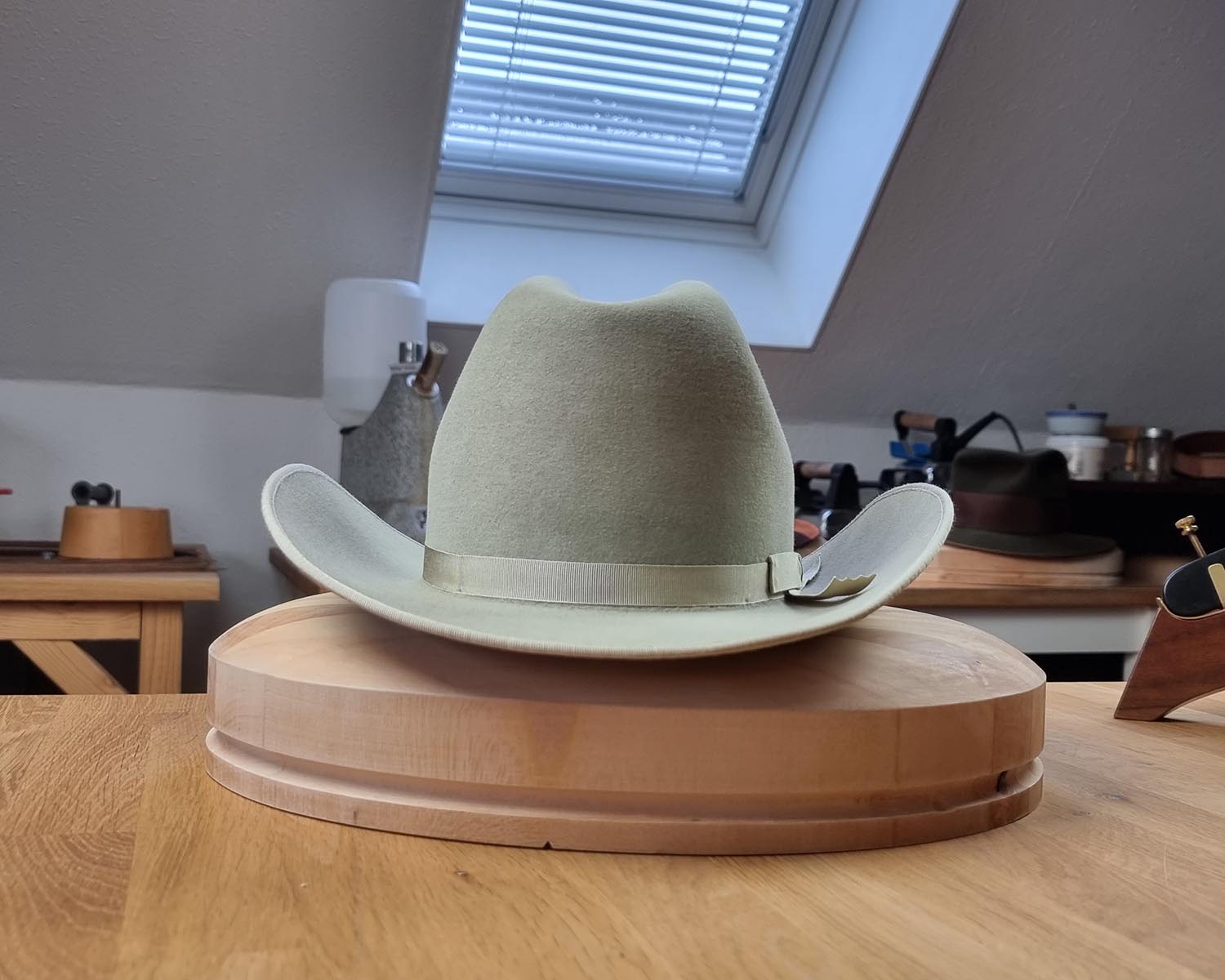 WESTERN RESTORATION | 4X BEAVER BLEND | SILVERBELLY | SIZE 56, US 7