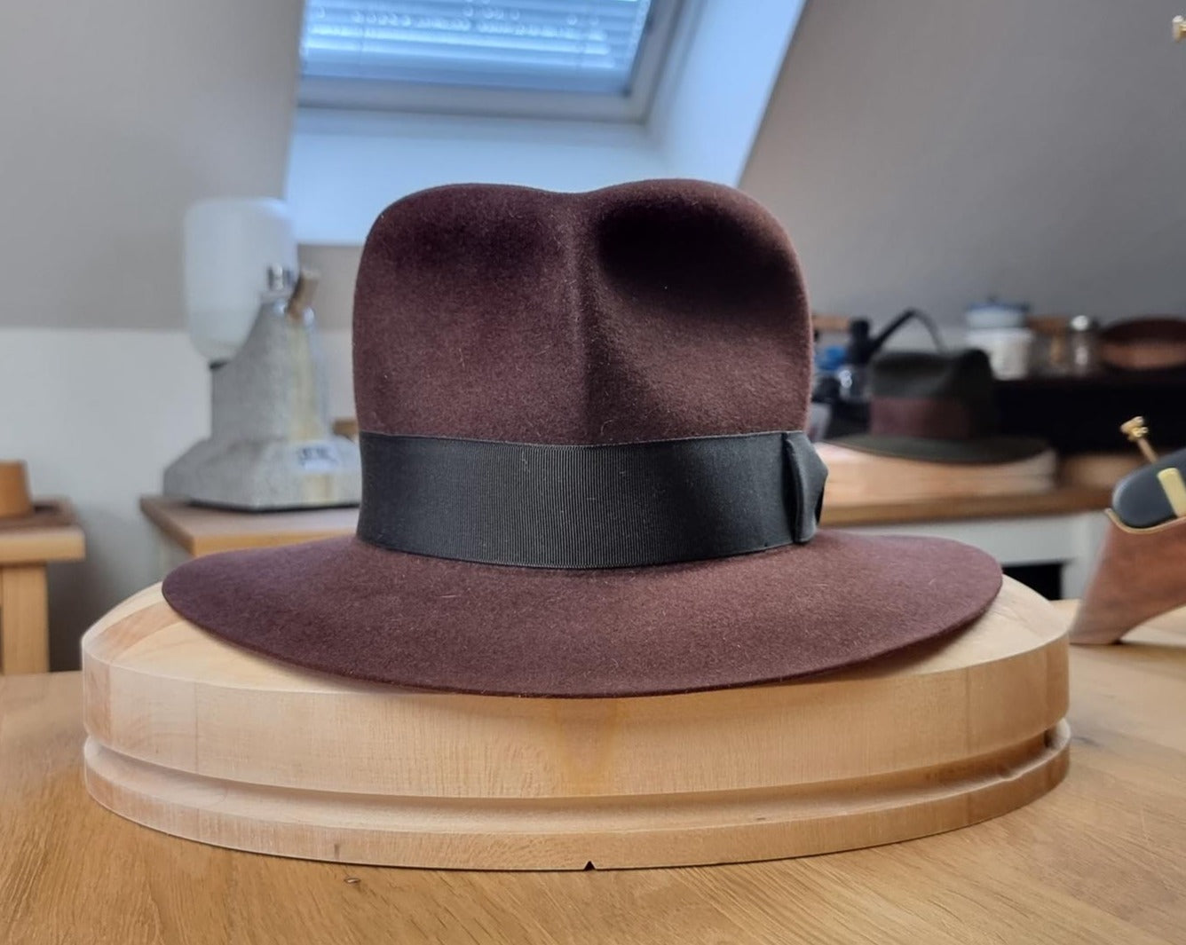 LEIFUR FEDORA | DARK BROWN RUST | RABBIT & HARE DELUXE BLEND | SIZE 57, US 7 1/8