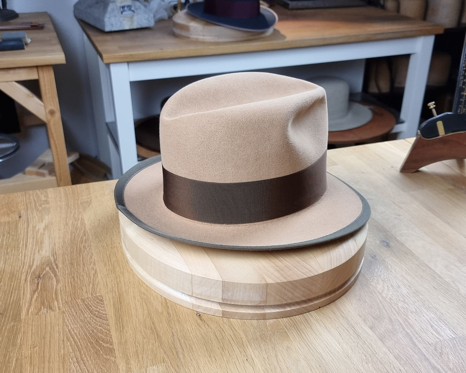 CAGNEY FEDORA | CAMEL COLOR | RABBIT BLEND | SIZE 60, US 7 1/2