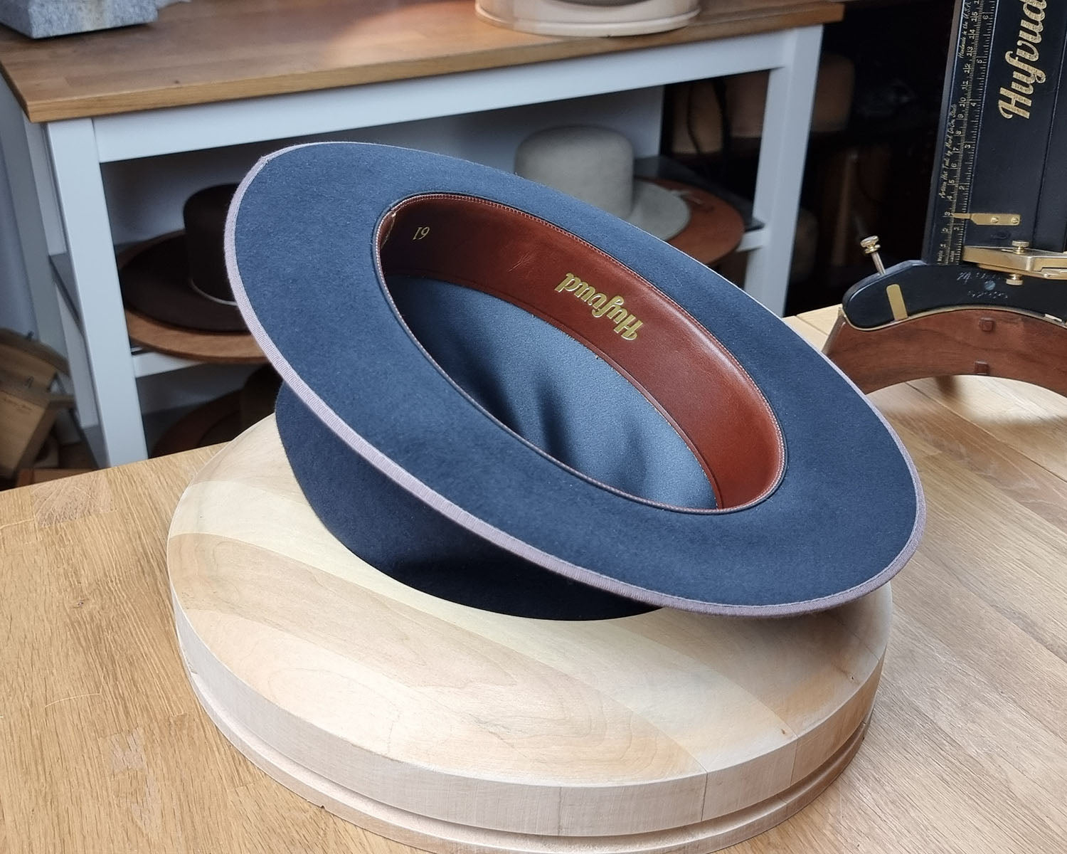 OLAV FEDORA | STEEL | 50X BEAVER BLEND | SIZE 61, US 7 5/8