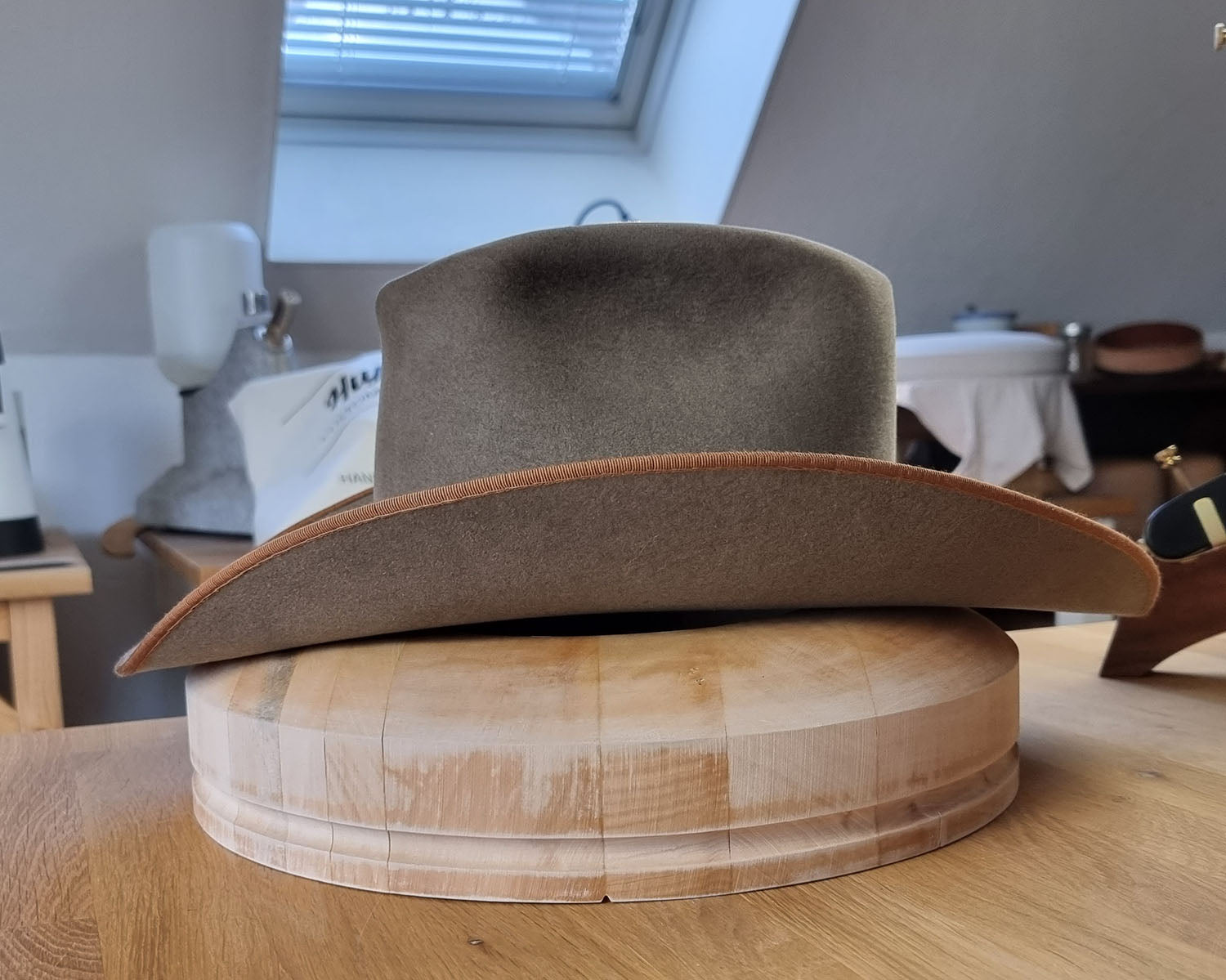 WESTERN HUFVUD HAT | RABBIT BLEND FELT | PECAN | SIZE 59, US 7 3/8