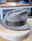 BOGART FEDORA | STONE | 100X BEAVER | SIZE 59, US 7 3/8