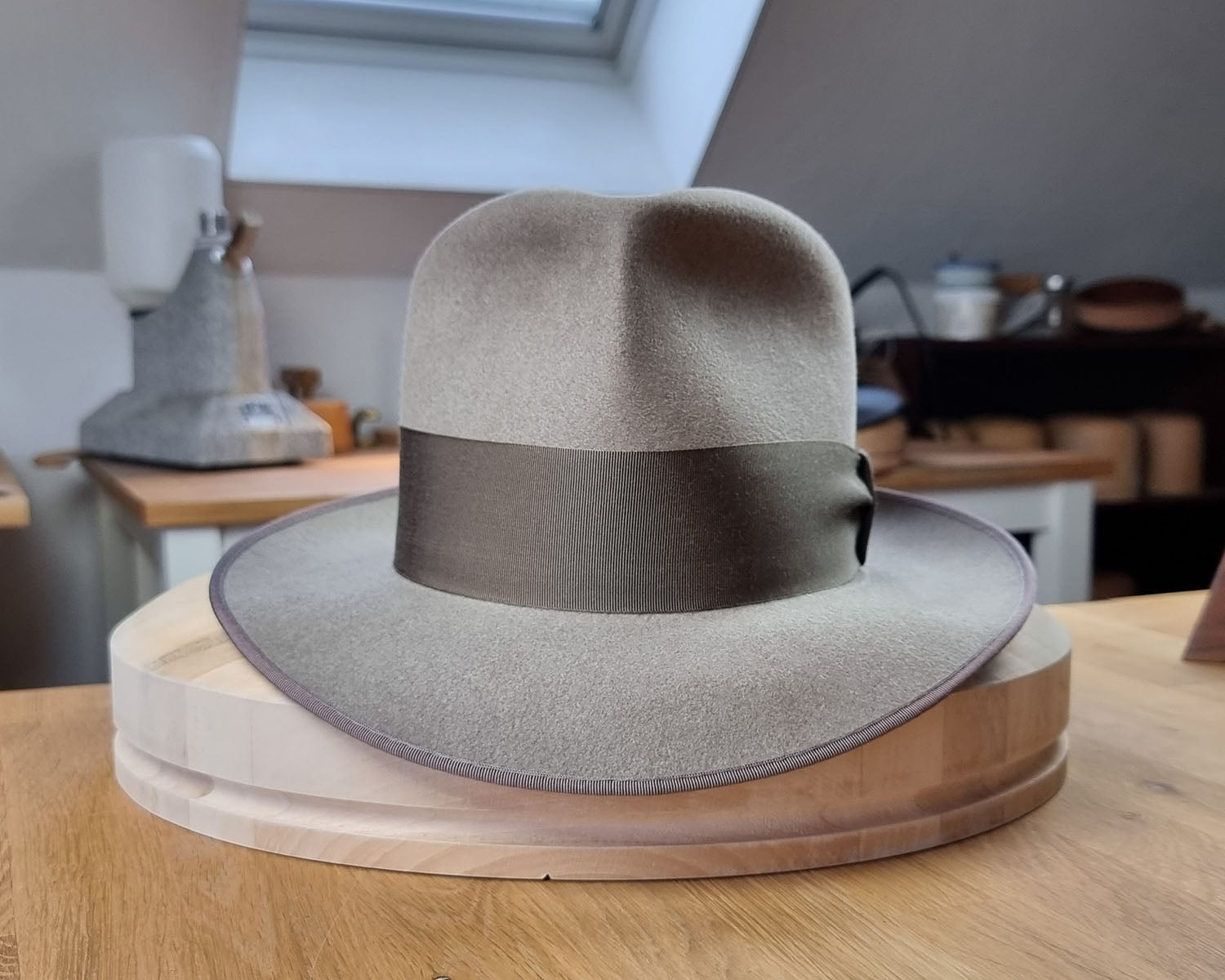 BOGART FEDORA | STONE | 100X BEAVER | SIZE 59, US 7 3/8