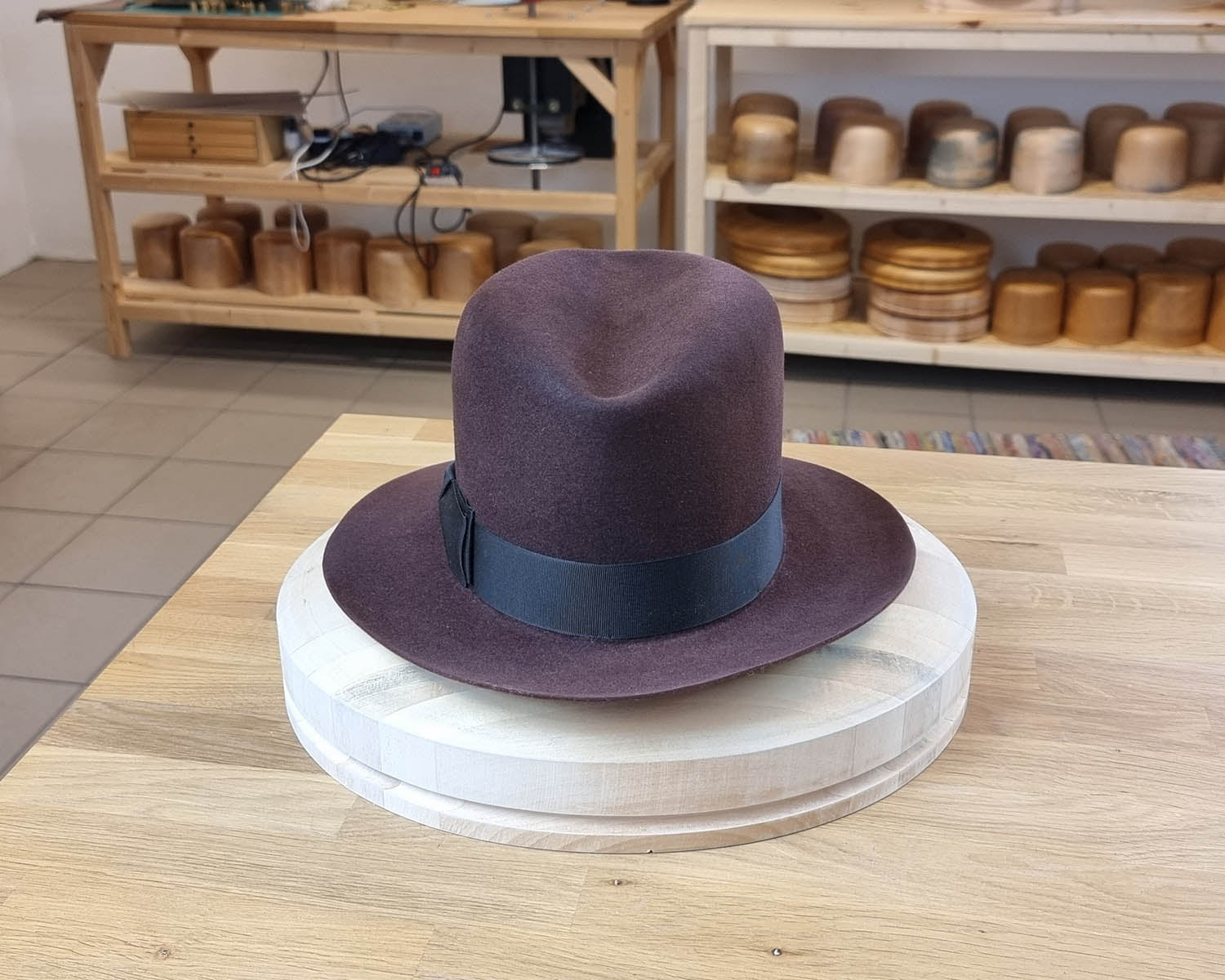 LEIFUR FEDORA | DARK BROWN RUST | RABBIT & HARE DELUXE BLEND | SIZE 58, US 7 1/4