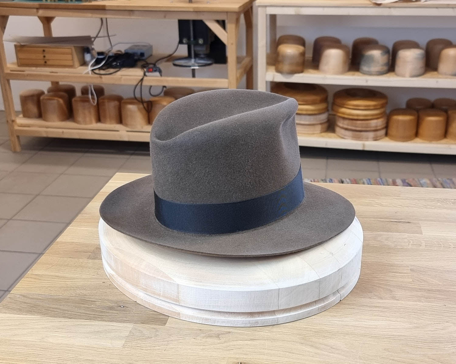 LEIFUR FEDORA | LIGHT SABLE | RABBIT & HARE DELUXE BLEND | SIZE 59, US 7 3/8
