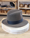 LEIFUR FEDORA | LIGHT SABLE | RABBIT & HARE DELUXE BLEND | SIZE 59, US 7 3/8