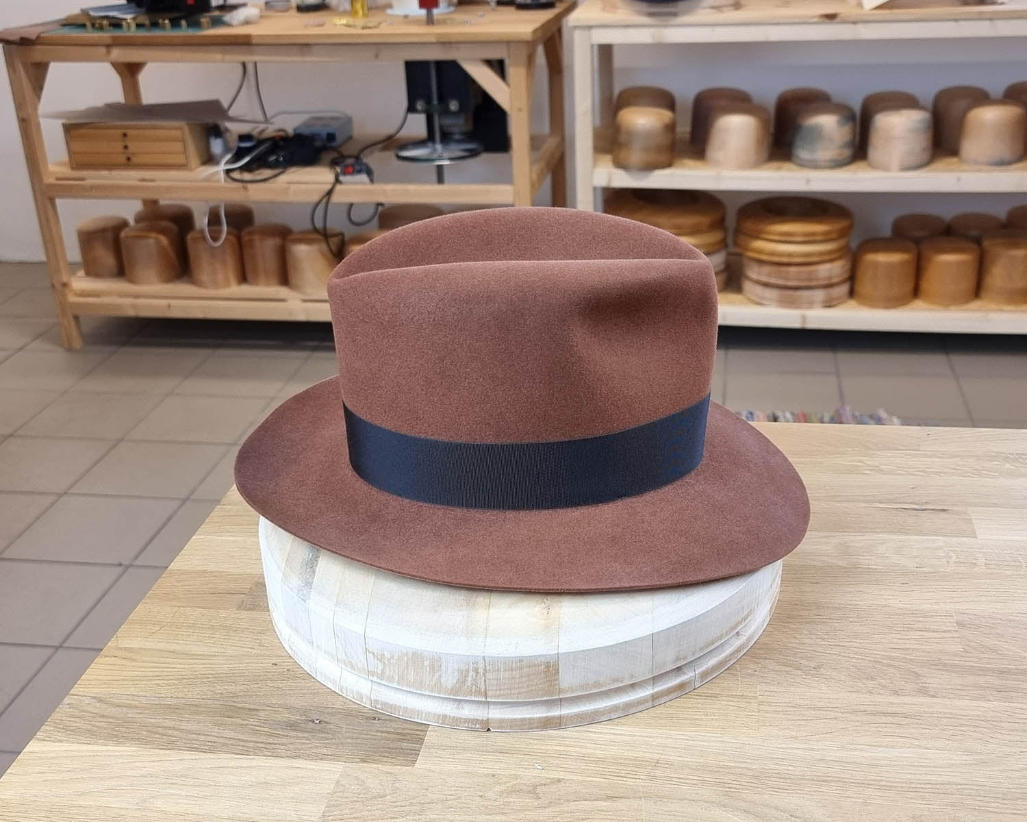 LEIFUR FEDORA | COGNAC | 50X BEAVER BLEND | SIZE 61, US 7 5/8