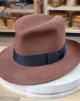 LEIFUR FEDORA | COGNAC | 50X BEAVER BLEND | SIZE 61, US 7 5/8
