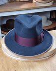 OLAV FEDORA | STEEL | 50X BEAVER BLEND | SIZE 61, US 7 5/8
