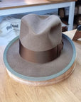 OLAV FEDORA | VINTAGE BEIGE | RABBIT & HARE DELUXE BLEND | SIZE 60, US 7 1/2