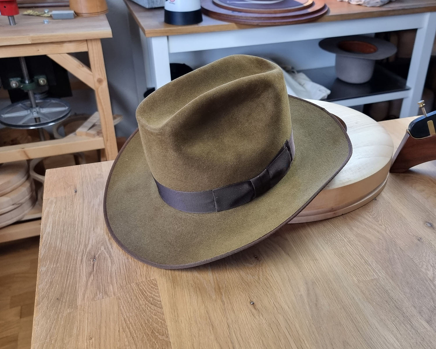 Custom Raiders Fedora. -   New Zealand