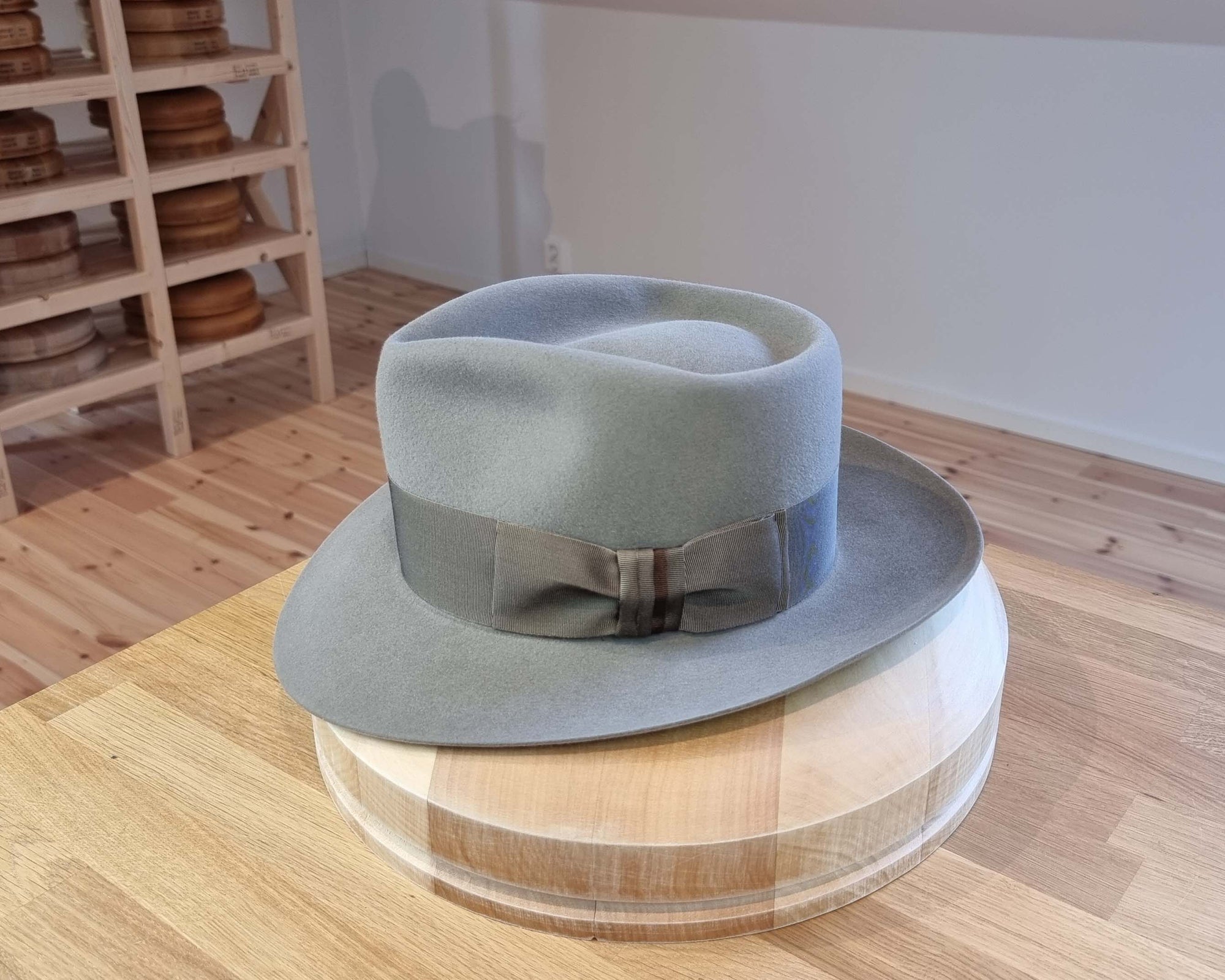 WHIPPET FEDORA | DELUXE RABBIT &amp; HARE BLEND | STONE COLOR | SIZE 58, US 7 1/4