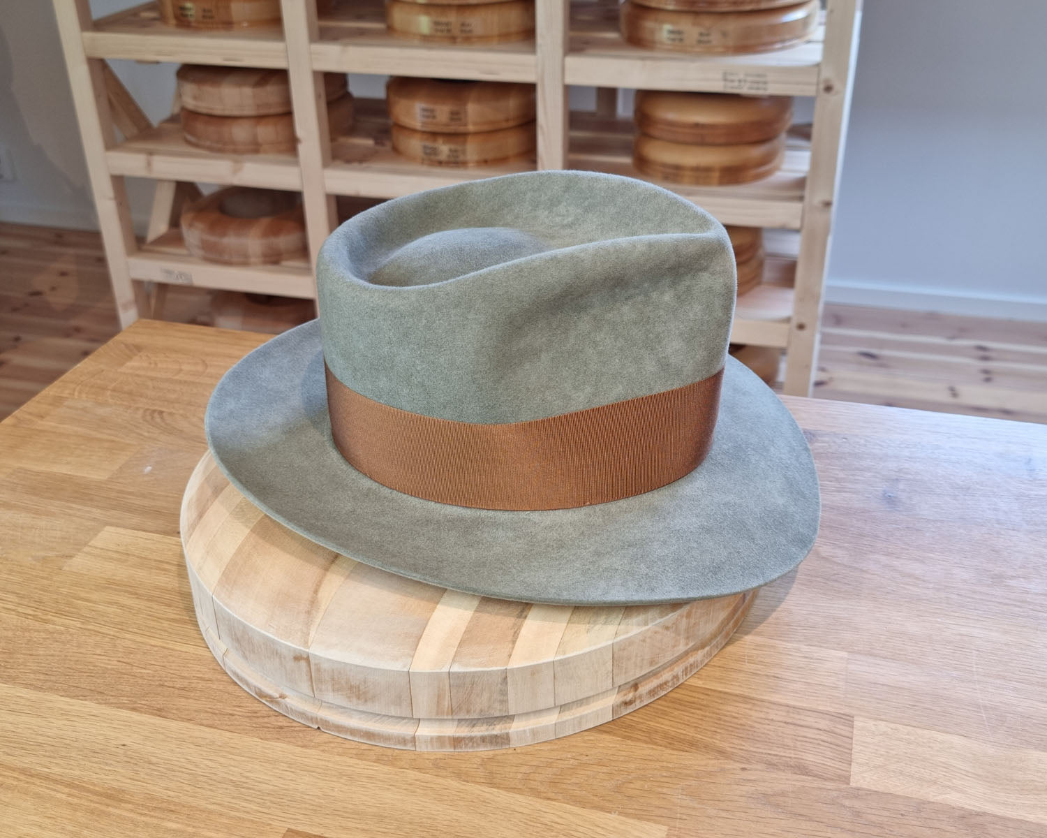 WHIPPET FEDORA | 100X NUTRIA | SAGE COLOR | SIZE 59, US 7 3/8