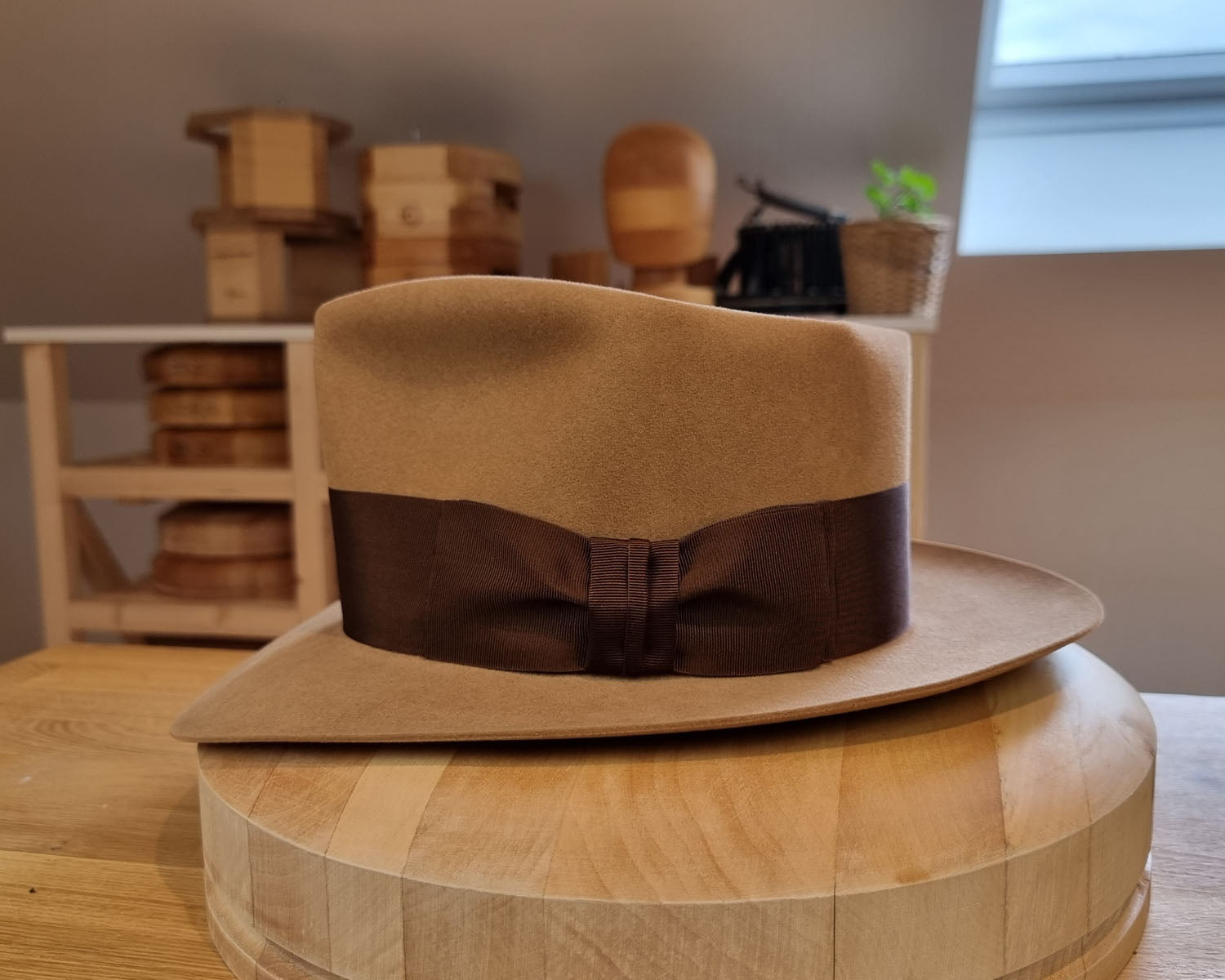 BOGART FEDORA | 50X BEAVER BLEND | CAMEL COLOR |  SIZE 56, US 7