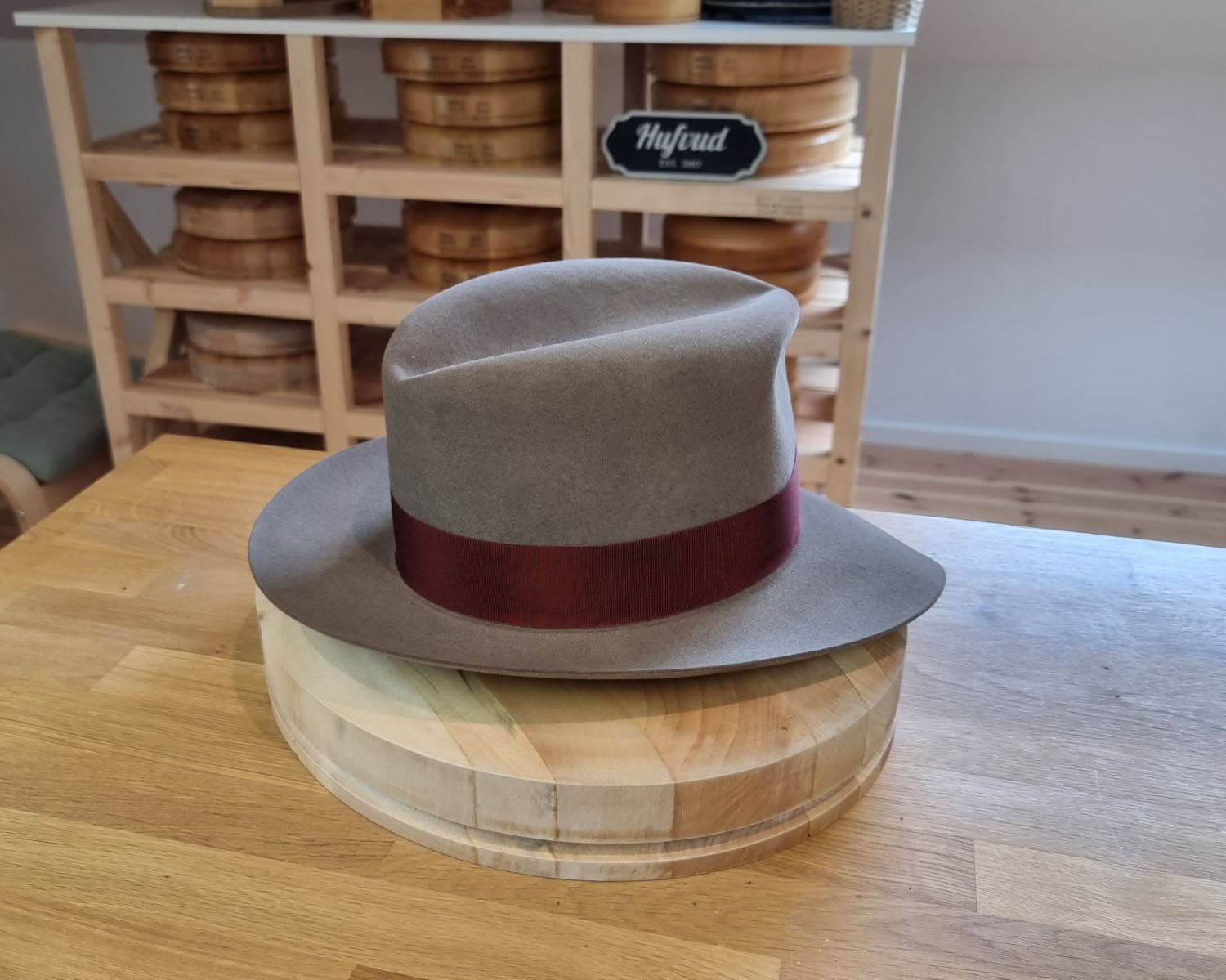 LEIFUR Lucky FEDORA | 50X BEAVER BLEND | WHISKEY COLOR | SIZE 60, US 7 1/2