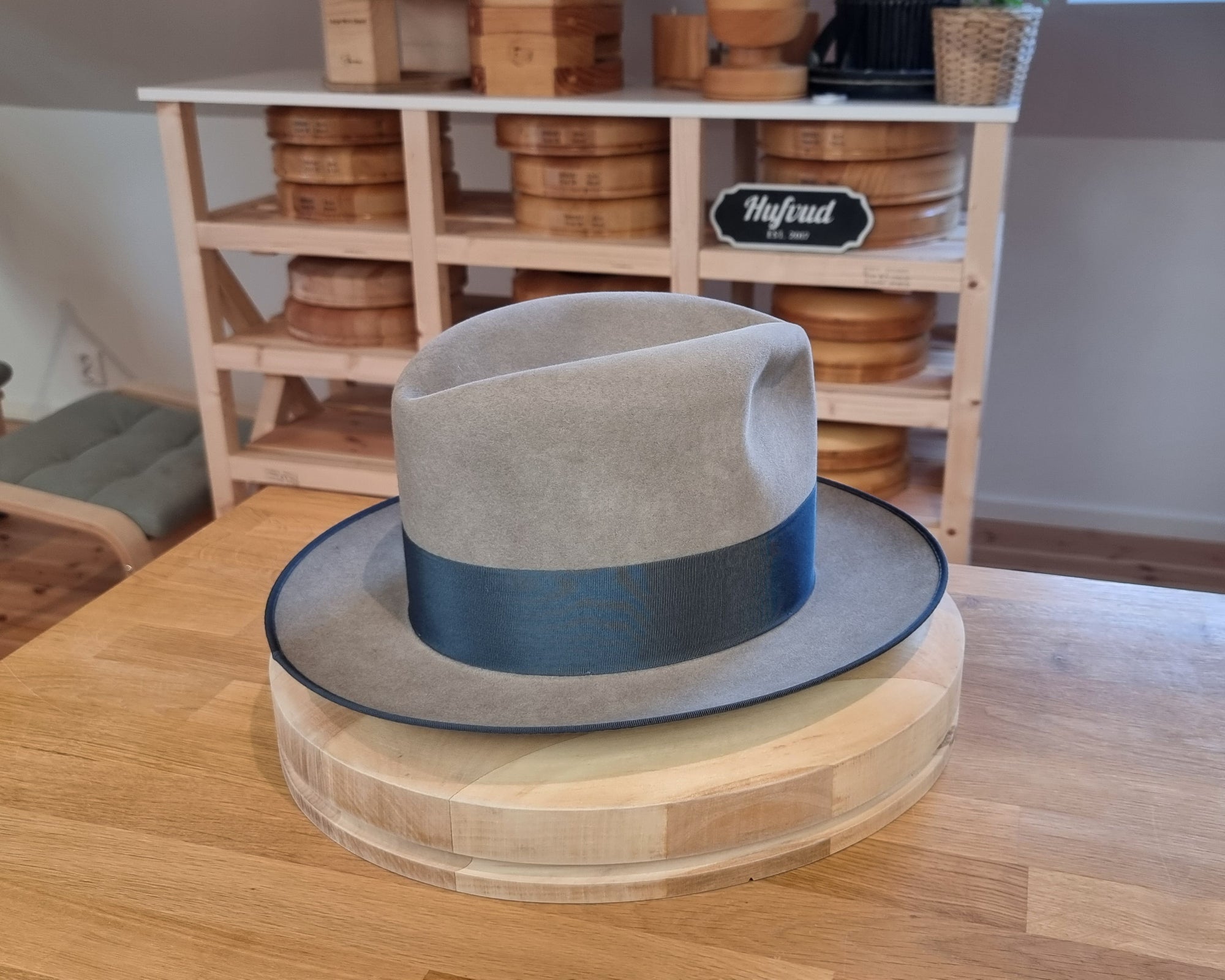 CAGNEY FEDORA | 50X BEAVER BLEND | STONE COLOR | SIZE 61, US 7 5/8