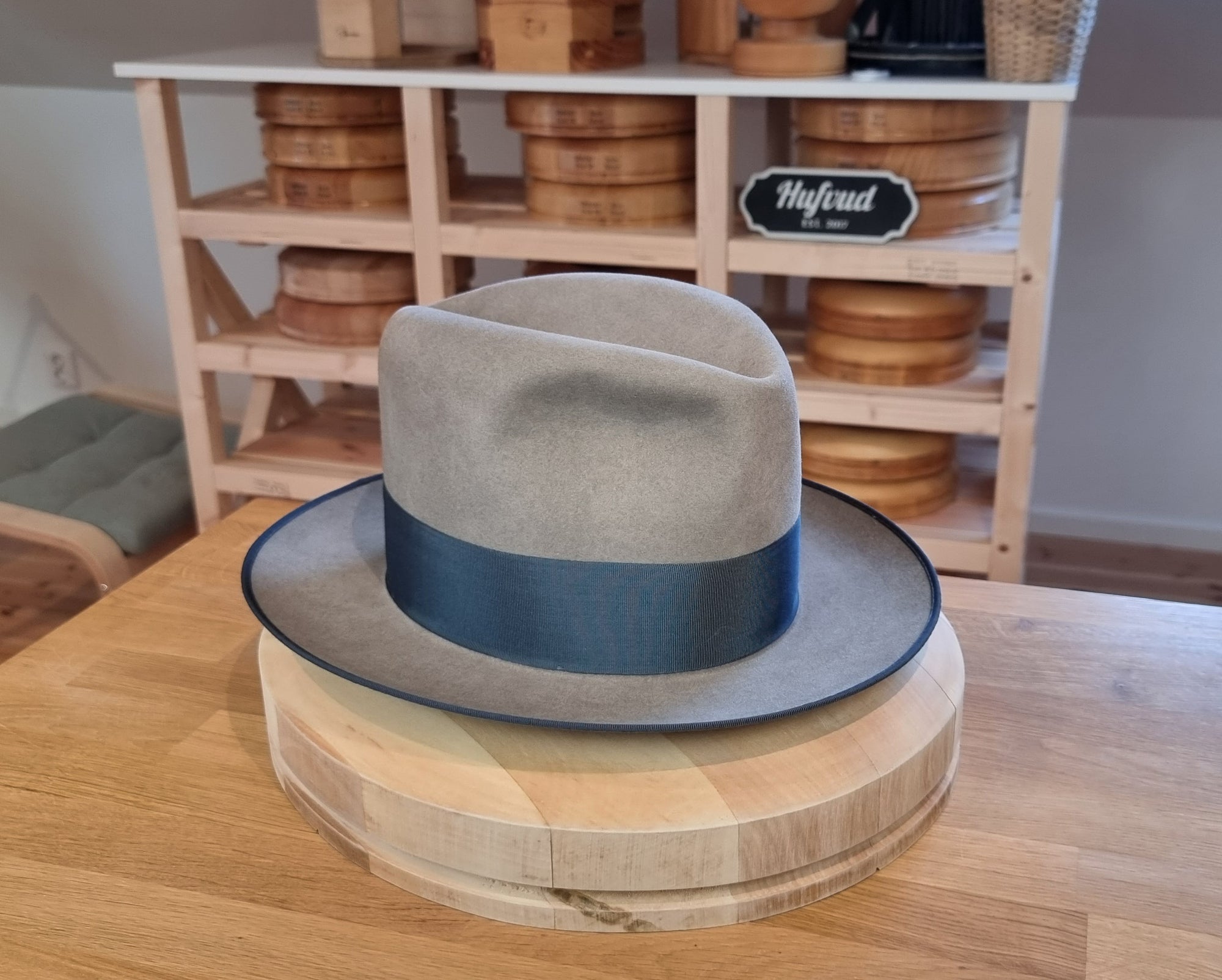 CAGNEY FEDORA | 50X BEAVER BLEND | STONE COLOR | SIZE 61, US 7 5/8