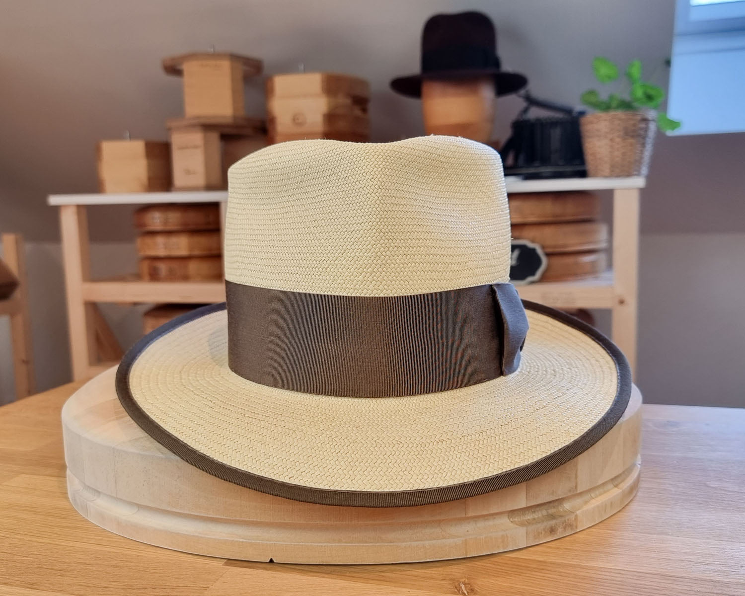 WHIPPET FEDORA | HAND WOVEN ECUADORIAN STRAW | NATURAL COLOR | SIZE 58, US 7 1/4