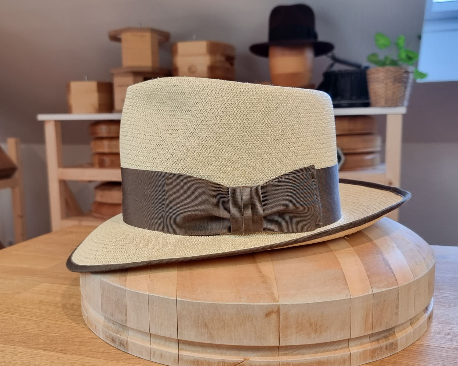 WHIPPET FEDORA | HAND WOVEN ECUADORIAN STRAW | NATURAL COLOR | SIZE 58, US 7 1/4