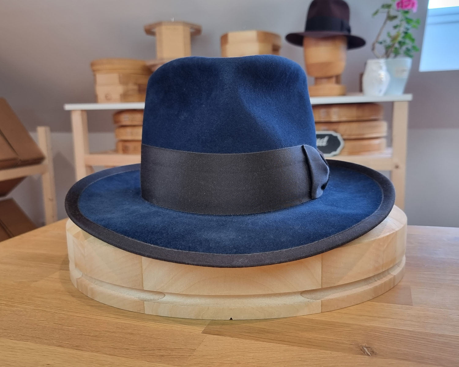 BOGART Maltese Falcon FEDORA | 100X NUTRIA | MIDNIGHT BLUE | SIZE 61, US 7 5/8