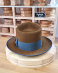 WHIPPET FEDORA | 100X NUTRIA | BROWN SUGAR COLOR | SIZE 59, US 7 3/8