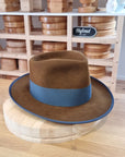 WHIPPET FEDORA | 100X NUTRIA | BROWN SUGAR COLOR | SIZE 59, US 7 3/8