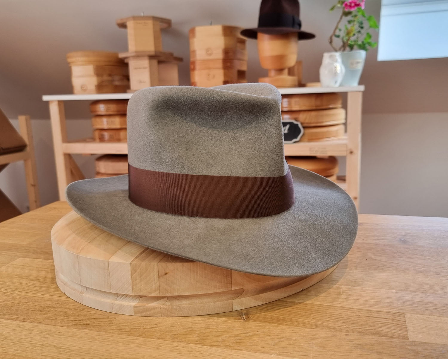 LEIFUR Adventure FEDORA | RABBIT DELUXE WESTERN FELT | GRANITE COLOR | SIZE 58, US 7 1/4