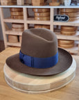 CAGNEY FEDORA | RABBIT & HARE DELUXE BLEND | SABLE BROWN COLOR | SIZE 60, US 7 1/2