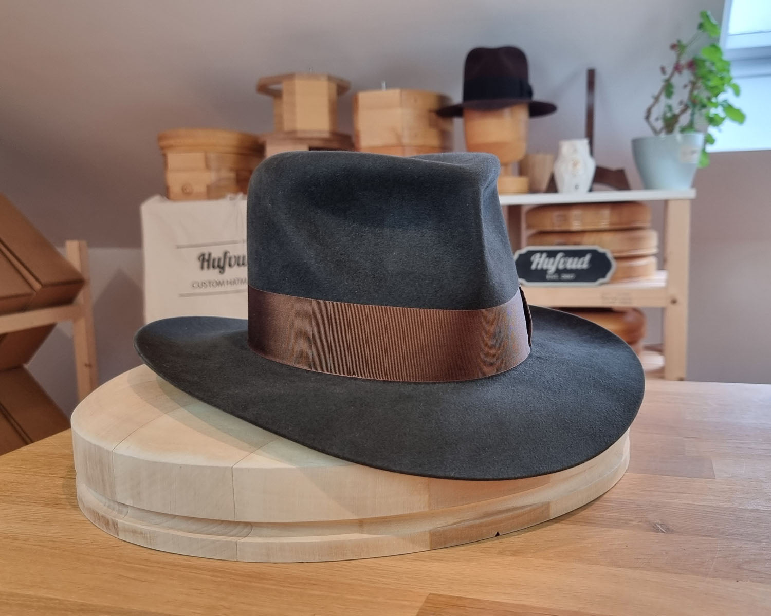 LEIFUR Adventure FEDORA | BEAVER HUNDRED WESTERN WEIGHT | ANTRACITE GRAY COLOR | SIZE 59, US 7 3/8