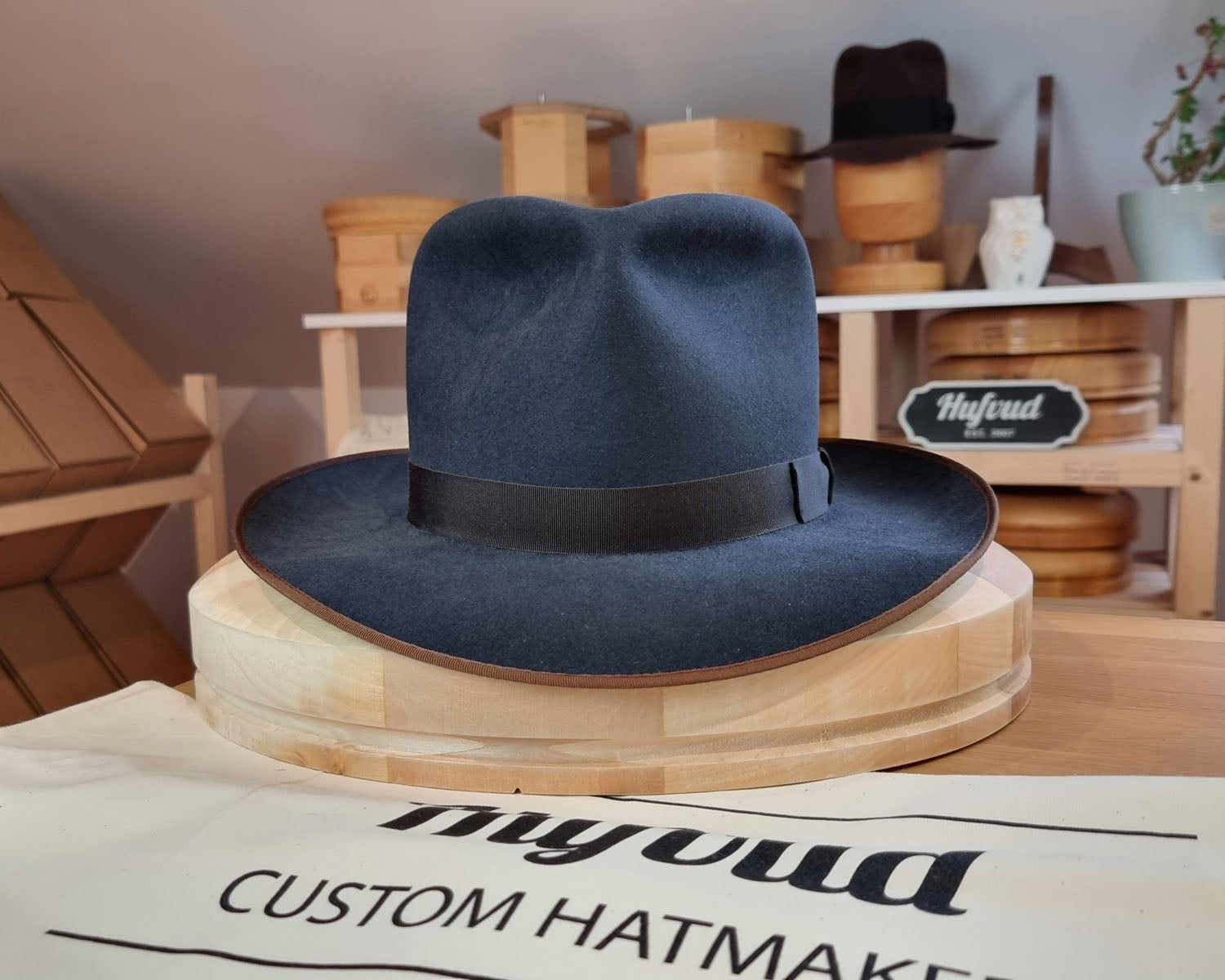 PLAYBOY FEDORA | BEAVER FIFTY | STEEL COLOR | SIZE 62, US 7 3/4