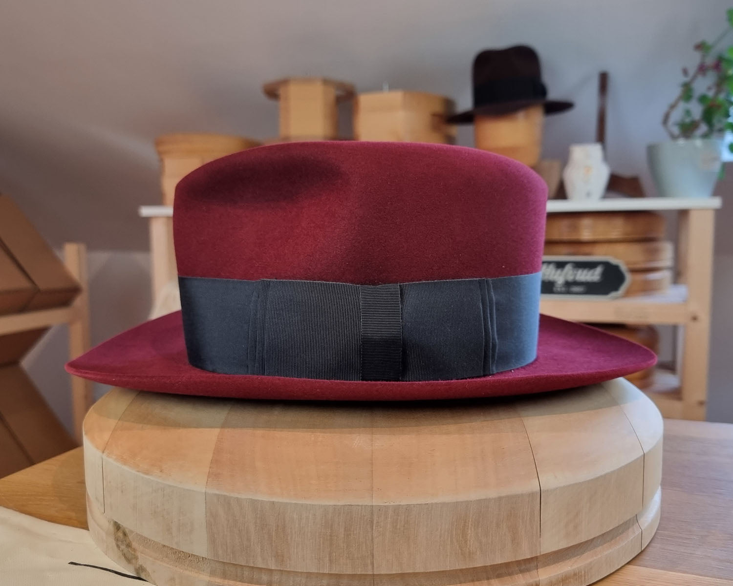 FLOKI FEDORA | RABBIT &amp; HARE DELUXE FELT | BURGUNDY COLOR | SIZE 59, US 7 3/8