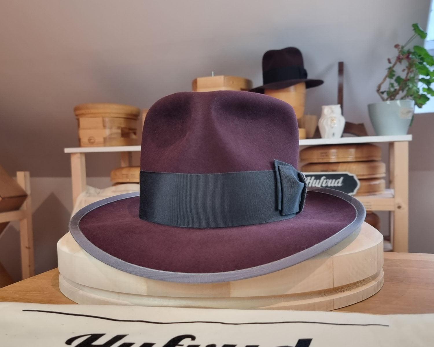 WHIPPET FEDORA | LIMITED EDITION | BEAVER HUNDRED | PLUM COLOR | SIZE 60, US 7 1/2