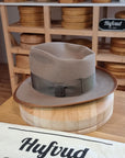 WHIPPET FEDORA | RABBIT & HARE DELUXE BLEND | DRIFTWOOD COLOR | SIZE 58, US 7 1/4