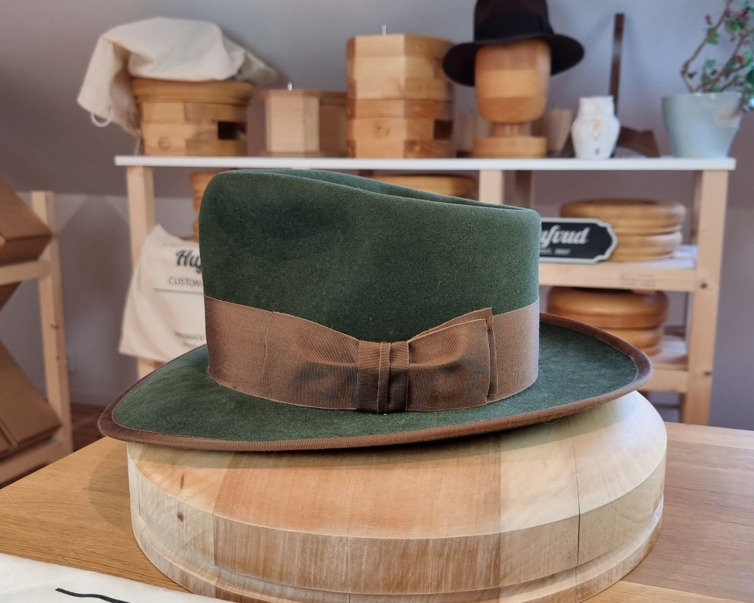 WHIPPET FEDORA | 100X NUTRIA | MOSS GREEN COLOR | SIZE 59, US 7 3/8