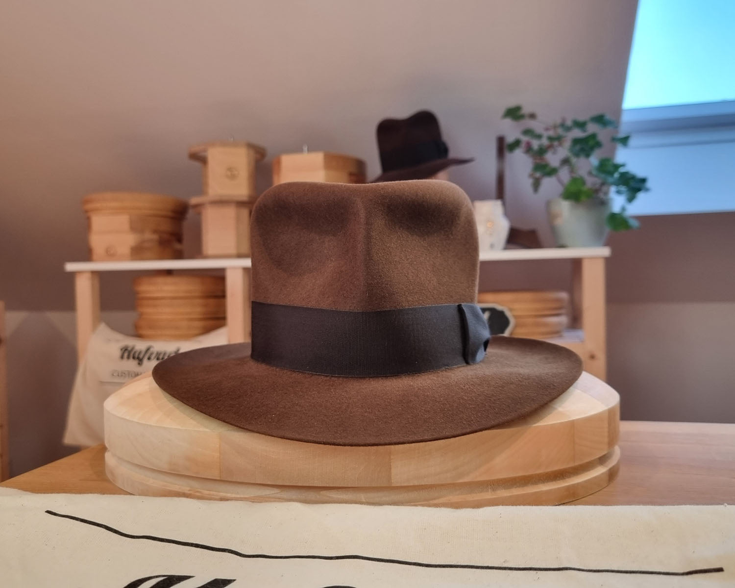 LEIFUR Lucky FEDORA | RABBIT &amp; HARE DELUXE BLEND FELT | SABLE BROWN COLOR | SIZE 56, US 7