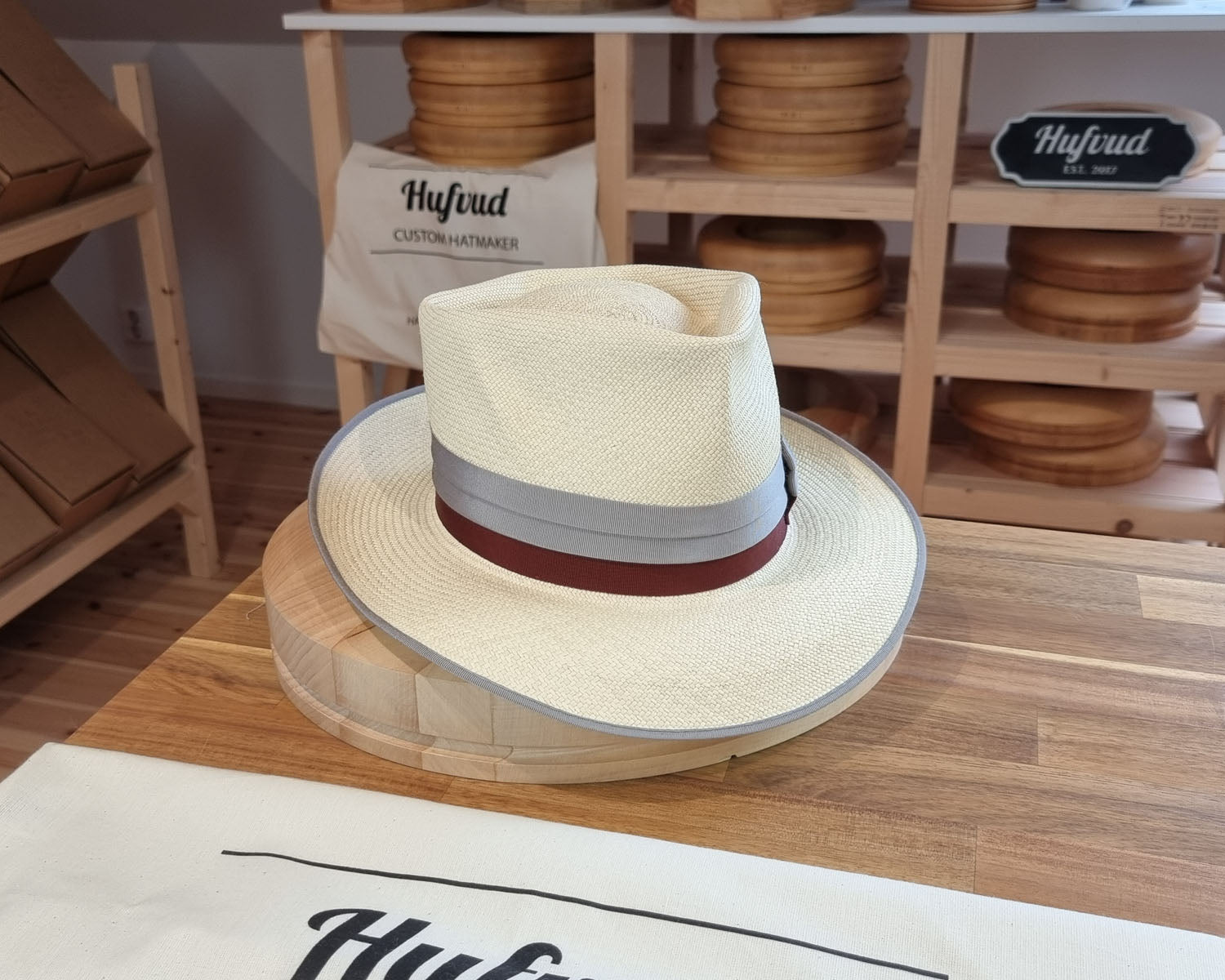 BOGART FEDORA | HAND WOVEN ECUADORIAN STRAW | NATURAL COLOR | CUENCA GRADE TWELVE | SIZE 58, US 7 1/4