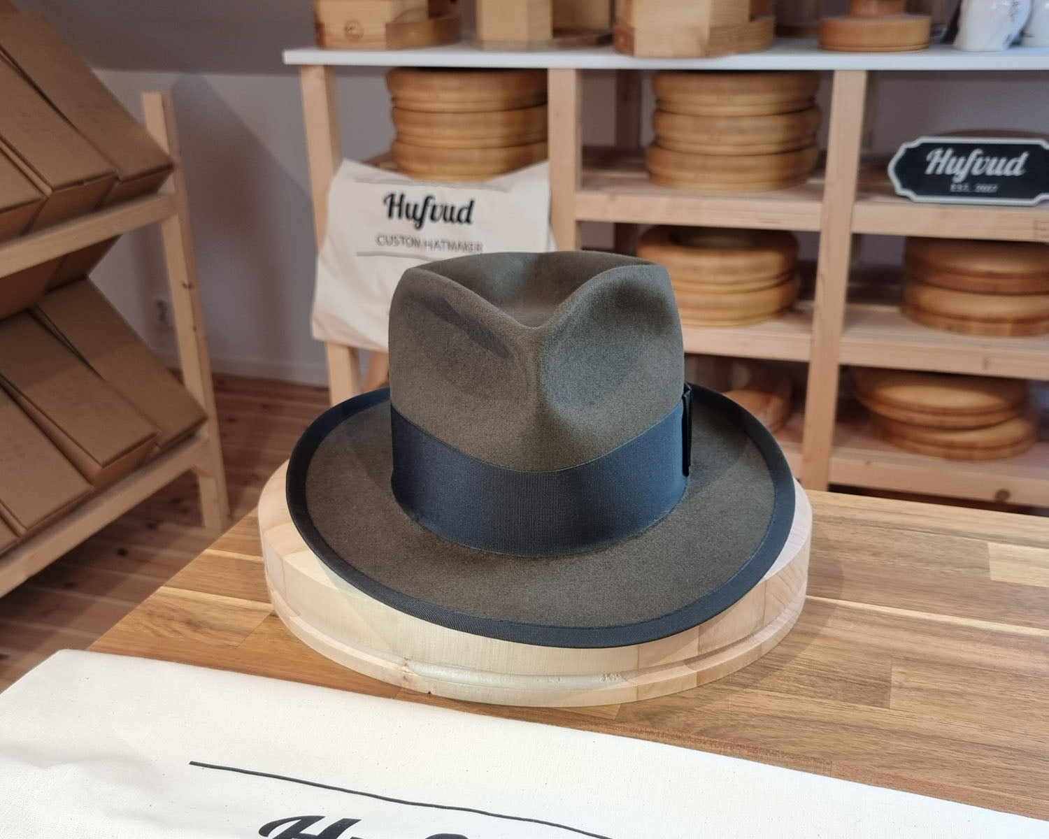 ABRAMS &#39;Thin Man 1936&#39; | BEAVER FIFTY | OLIVE GREEN COLOR | SIZE 59, US 7 3/8